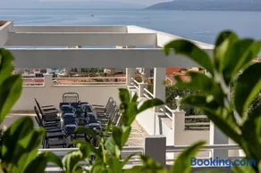 Villa Ozzi with 9 bedrooms & private Pool - Image 2