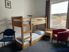 Totland Youth Hostel - Image 3