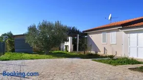 peroj house blue sea - Image 1