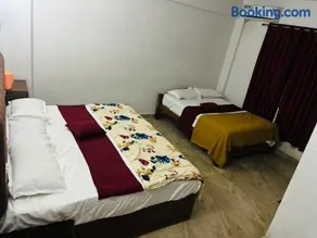 The Royal Palace & KGN Rooms & Restaurants - Image 4