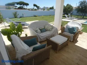 Villa Olivia con Piscina, Jardin y Parking - Image 2