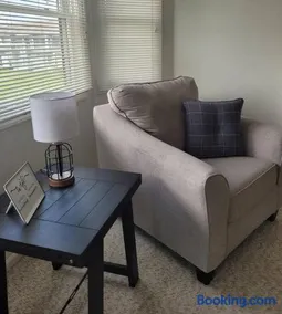 Sunnie Days condo in Oak Harbor on Lake Erie! - Image 2