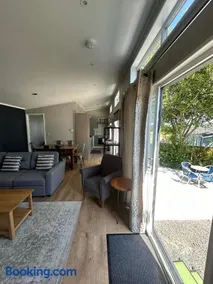 Derw View Green Lodge - Image 4