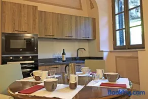 Suite Apartment Castello - Image 3