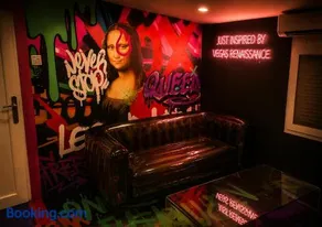 Renaissance jacuzzi Art - Image 2