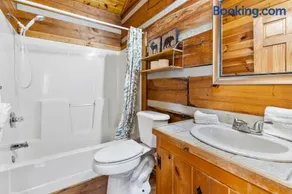 Hillside Hideout Log Cabin For 2! Cabin 10 - Image 4