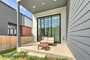 Luxurious & Spacious Austin Home ~ 8 Mi to Dtwn! - Image 2