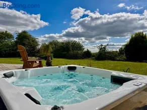 Maison de Charme avec Spa Privatif & Jardin en Pleine Nature - Plages à moins de 20min - Image 3
