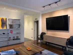 Volantin Apartment - Image 2