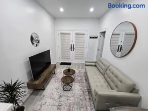 Private one bedroom suite - Image 1