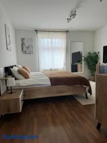 Eine schöne Wohnung bei der Erlenmatte - Image 3