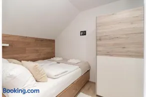 La casa de papel Apartment - Image 2