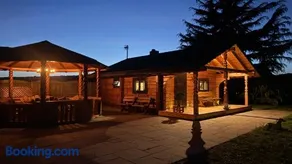 Log Cabin with Private Sauna and BBQ area in Canterbury - Image 3