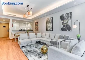 bnbmehomes - Paramount Hotel Midtown - Image 2