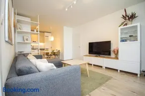 Cozy & Bright 2-Bedroom Apt in Trenčín with Free Parking - Image 2