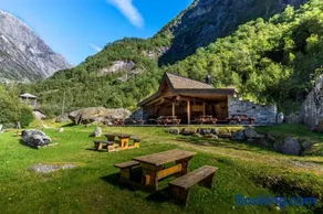 Briksdalsbre Fjellstove - Image 3