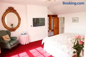 Swan Guest House LONDON - HEATHROW - Image 2