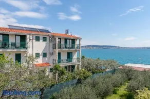 Apartments G - Image 2