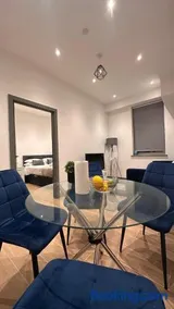 High Luxury London Stay 30 Mins to Camden & Central - Image 3