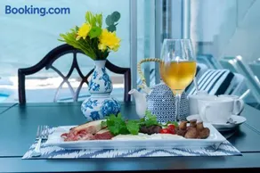 129inHarties Lodge and SPA - Image 1