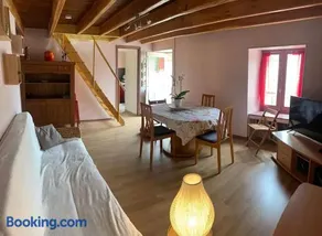 Maison accueillante avec piscine à Chalandray - Image 3