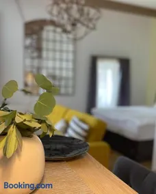 FRIDA Apartman, Exkluzív várpanorámával, a belváros szívében, ingyenes parkolással - Image 3
