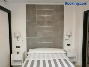 Apartamentos Las Palmeras - Image 3