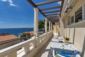 Villa King Apartments - Image 4