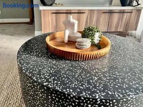 Luxury Terrace Apartment - Image 4