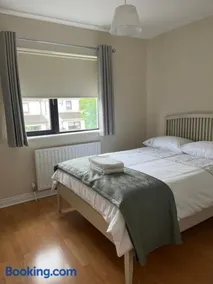 Lovely Home in South Dublin - Image 4