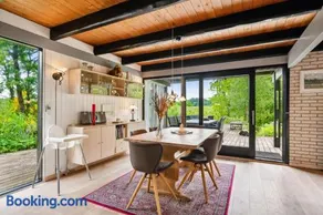 Cosy Two-Storey Holiday Home Close To Lyngsbæk Beach - Image 4