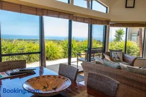 Redgate Beach Escape - Image 2