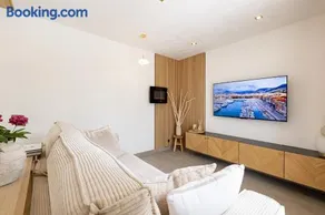 Appartement Design avec Grande Terrasse, BBC & vue verdure -4pers - Image 2