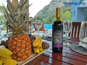 Luxury Villa Emma with Private Pool - Image 2
