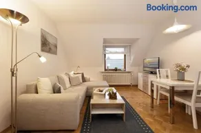 Mittelweg 6 Wohnung 3 - Image 1