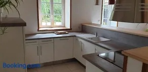 La Maison près du ruisseau - Image 1