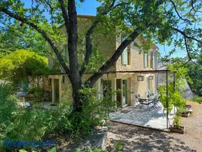 Mas à Gordes avec piscine et vue incroyable à 800 m du village - Image 3