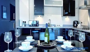 Artistic and luxurious APT with Sea view. Beach side - Image 3