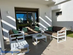 Garden Residence - Image 1