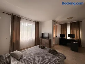 Casa Di Pafcho - Balchik Villa Retreat - Image 2