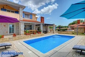 Grande villa accogliente e familiare con piscina - Image 1