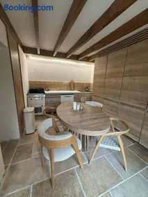 Cocon avec jacuzzi - Image 1