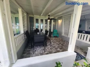 Deluxe Beach Condo in Dorado - Image 3