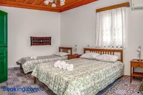Matina's House - Image 4