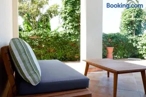 Surra Mediterranean Apartments - Image 4