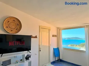 Elegant Seaview Home w AC e Free Private Park - Image 1