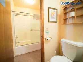 Ashland Commons Hostel - Image 2