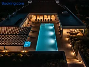Kinderfreundliche Villa mit Garten, Terrasse und Whirlpool | Meerblick - Image 2