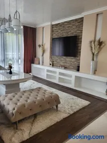 Luxury apartment - Image 3