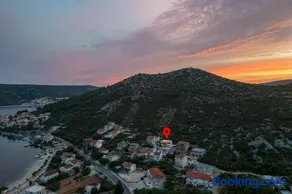 Family-friendly apartments with swimming pool Poljica, Trogir - 21592 - Image 2